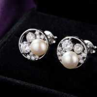 Vintage Halo - Sterling Silver Circular Pearl Stud Earrings